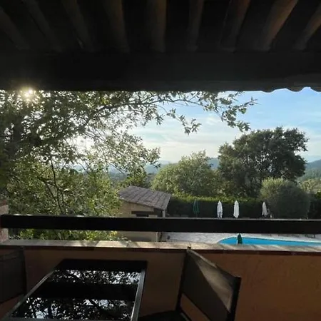 L'Estirado Des Adrets Hotel 3*