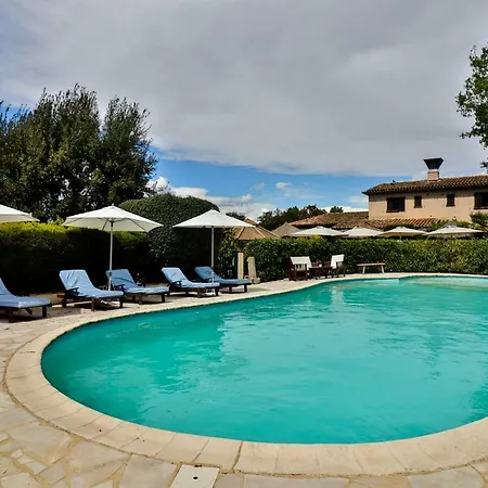 Hotel L'Estirado Des Adrets 3*
